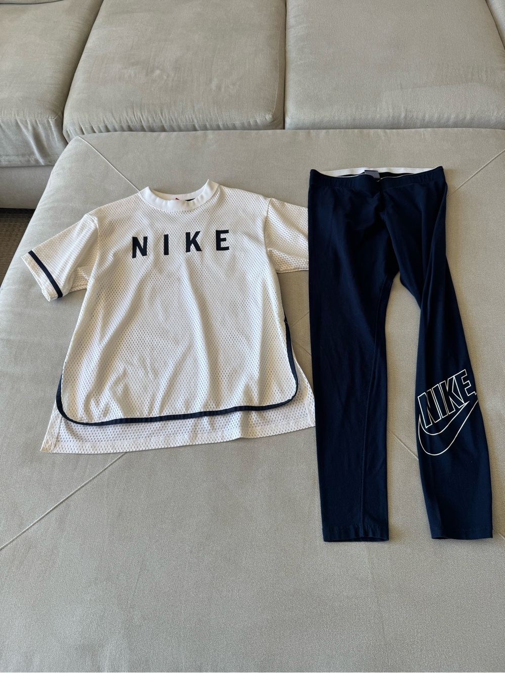 Nike Cream & Navy Blue Athletic mesh Tee with Nike logo Leggings